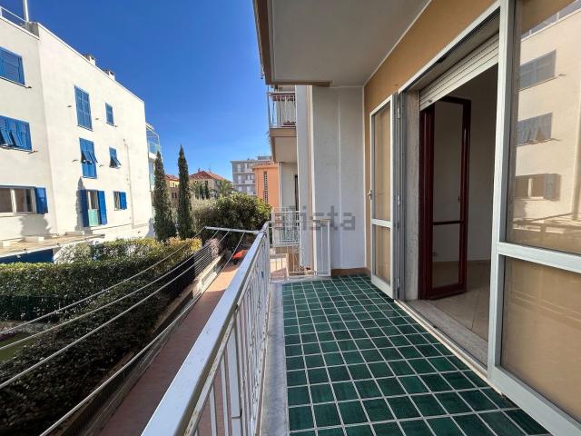 Appartamento in vendita a Pietra Ligure, Liguria