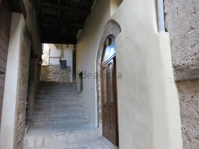 Appartamento in vendita a Colle, Stroncone