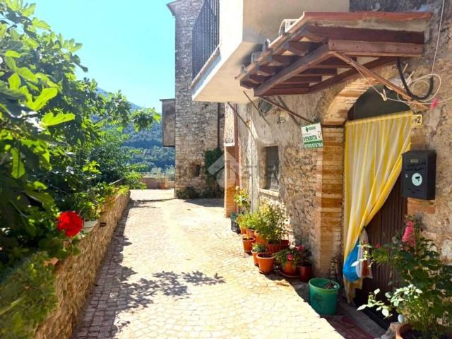 Appartamento in vendita a Casperia, Rieti