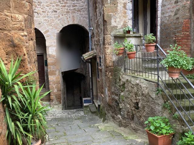 Appartamento in vendita a Capranica, Lazio