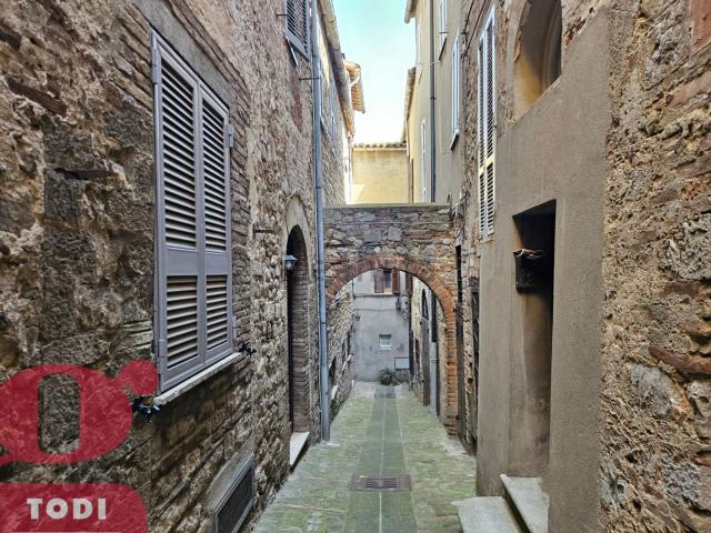 Appartamento in vendita a Izzalini, Umbria
