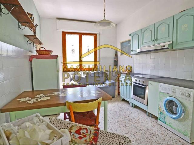 Appartamento in vendita a Pescia, Pietrabuona