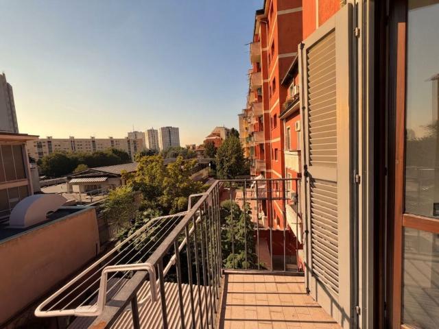 Appartamento in vendita a Municipio 4, Milano