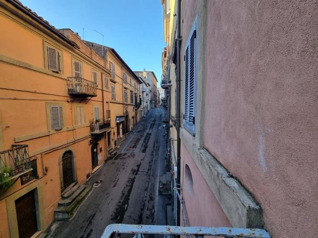 Appartamento in vendita a Caprarola, Lazio