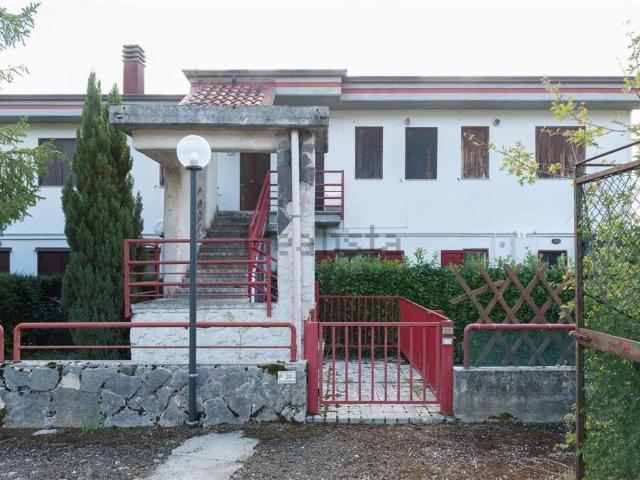 Appartamento in vendita a Castel di Sangro, L'Aquila