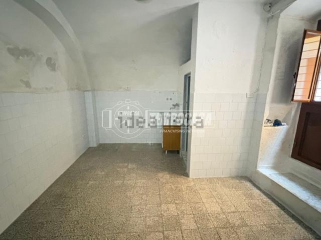 Appartamento in vendita a Municipio 4, Puglia