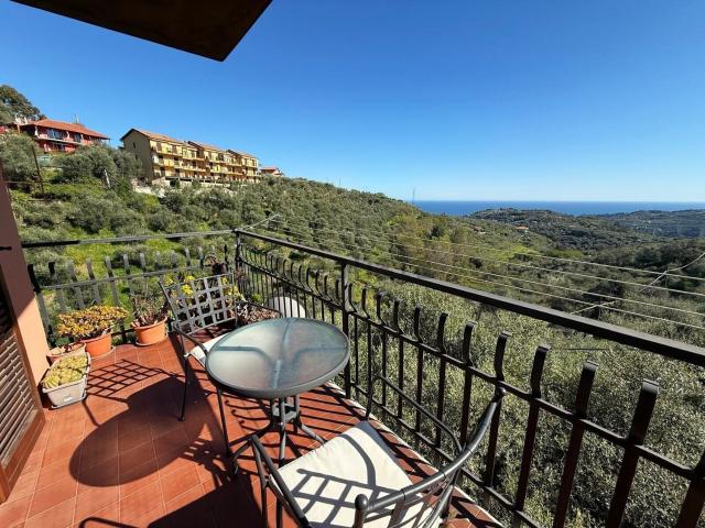 Appartamento in vendita a Civezza, Liguria
