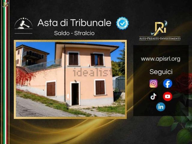 Appartamento in vendita a Barete, Abruzzo