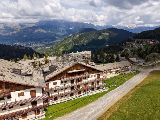 Appartamento in vendita a Castione Della Presolana, Lombardia