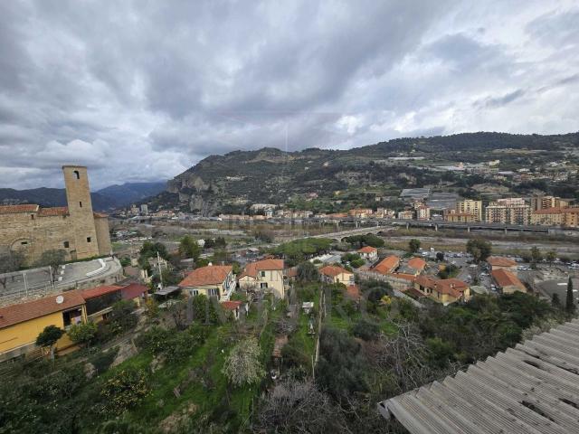 Appartamento in vendita a Ventimiglia, Liguria