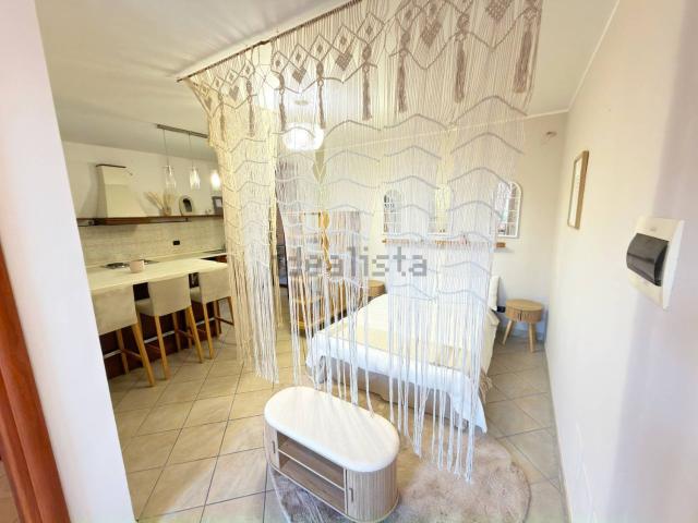 Appartamento in vendita a Borgarello, Lombardia