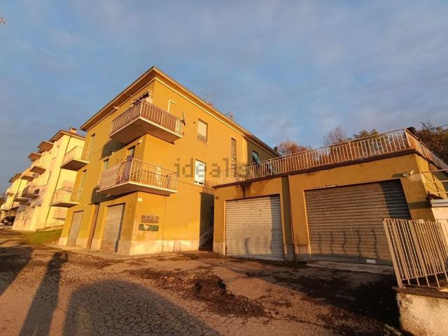 Appartamento in vendita a Fornovo Di Taro, Reggio Emilia