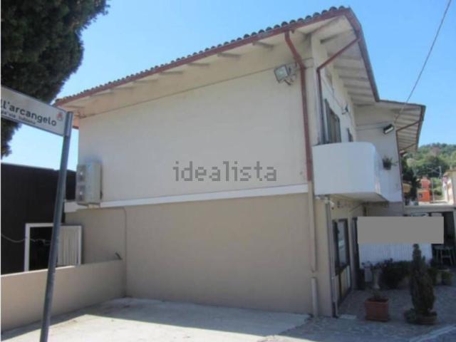 Appartamento in vendita a Pesaro, Pesaro E Urbino