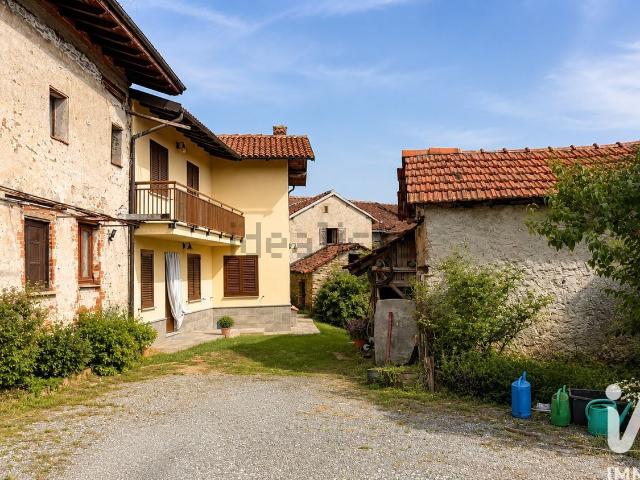 Appartamento in vendita a Cairo Montenotte, Liguria