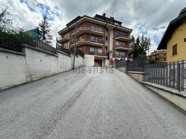 Appartamento in vendita a Rocca Di Mezzo, Abruzzo