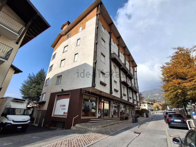 Appartamento in vendita a Dorga, Castione Della Presolana