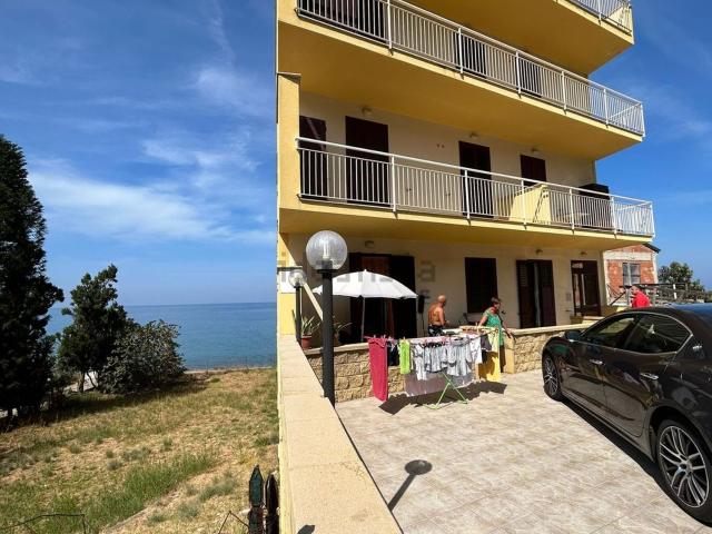 Appartamento in vendita a Caronia, Sicilia