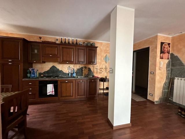 Appartamento in vendita a Borgo Stalle Lunghe, Piemonte