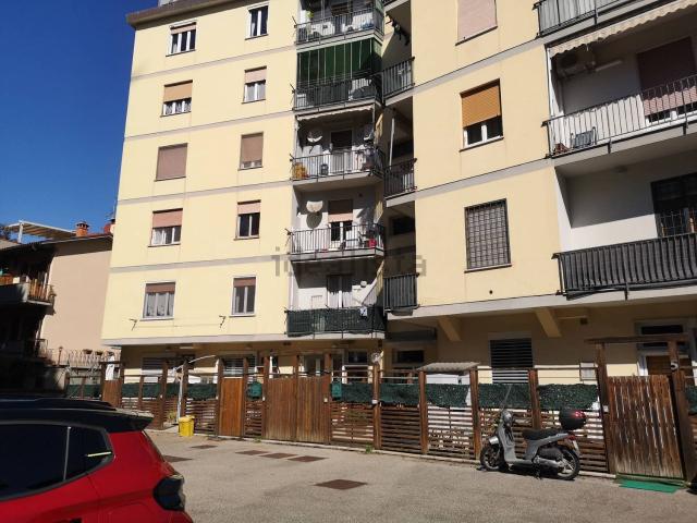 Appartamento in vendita a Serpiolle, Firenze