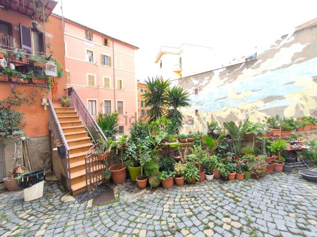 Appartamento in vendita a Borgo Odescalchi, Roma Capitale