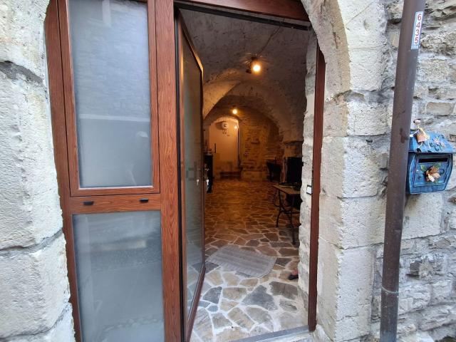 Appartamento in vendita a Cipressa, Liguria