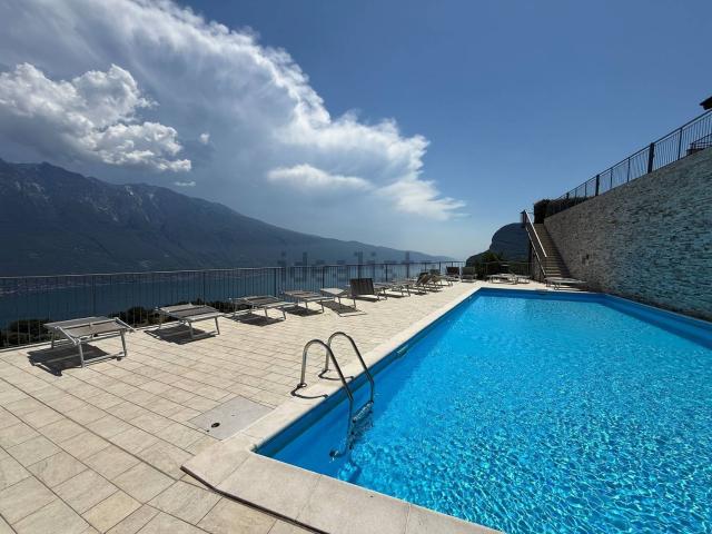 Appartamento in vendita a Comunità Montana Parco Alto Garda bresciano, Tremosine