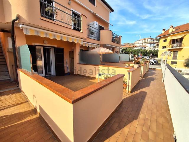 Appartamento in vendita a San Bartolomeo Al Mare, Liguria