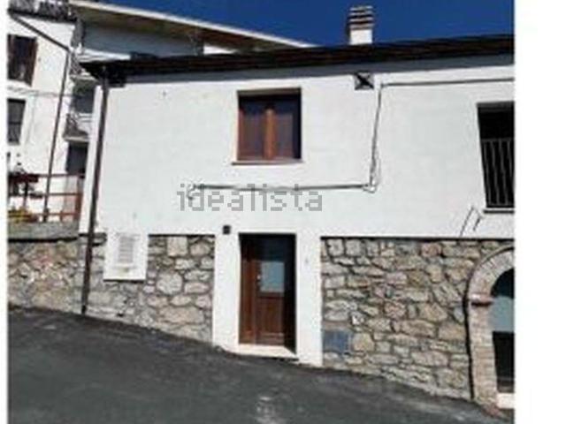 Appartamento in vendita a Montebello Di Bertona, Abruzzo