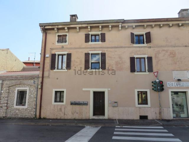 Appartamento in vendita a Sud, Brenzone