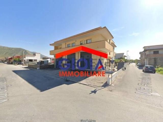 Appartamento in vendita a Mondragone, Campania