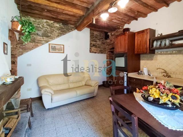 Appartamento in vendita a Sassetta, Toscana