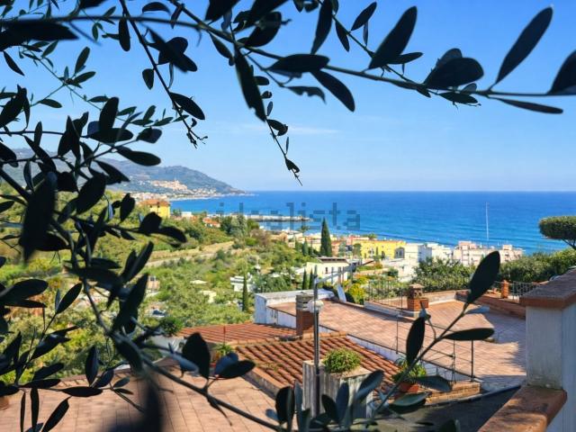 Appartamento in vendita a Diano Calderina, Diano Marina
