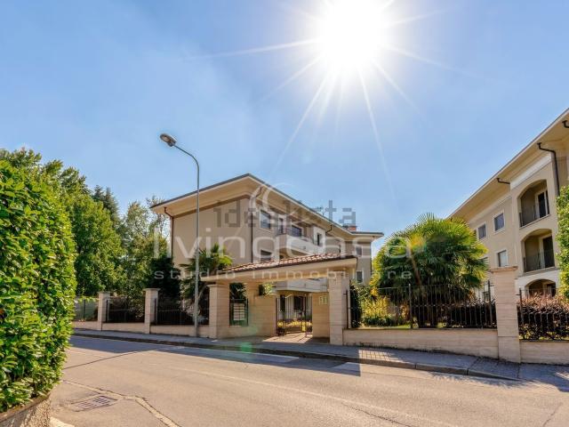 Appartamento in vendita a Zizzanorre, Cassago Brianza