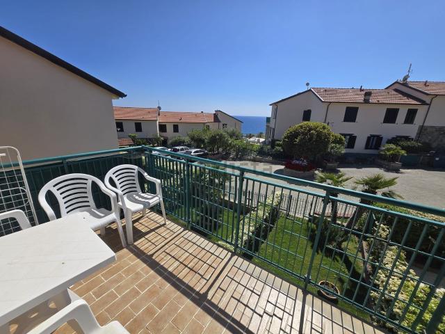 Appartamento in vendita a Cipressa, Liguria