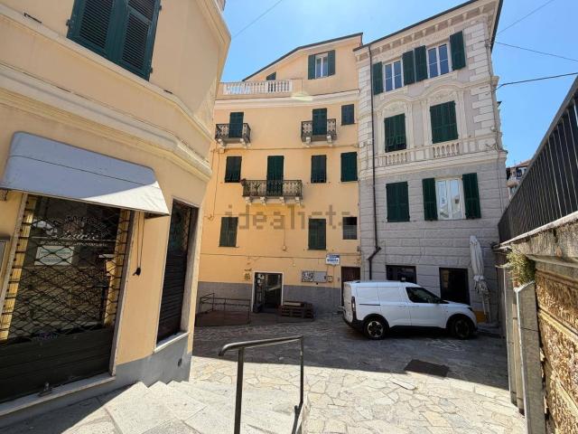 Appartamento in vendita a Borgo Marina, Imperia