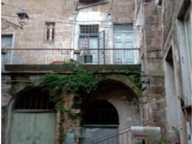 Appartamento in vendita a Capranica, Lazio