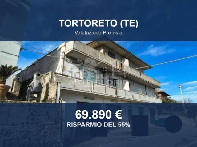Appartamento in vendita a Unione dei Comuni della Val Vibrata, Tortoreto