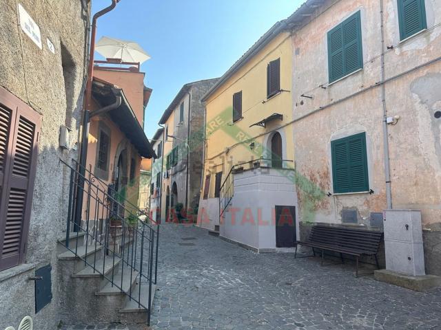 Appartamento in vendita a Capodimonte, Lazio