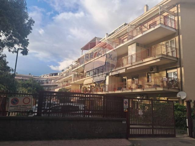 Appartamento in vendita a Santa Teresa Di Riva, Sicilia