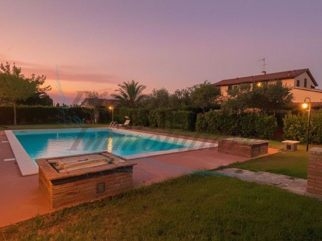Appartamento in vendita a Cecina, Toscana