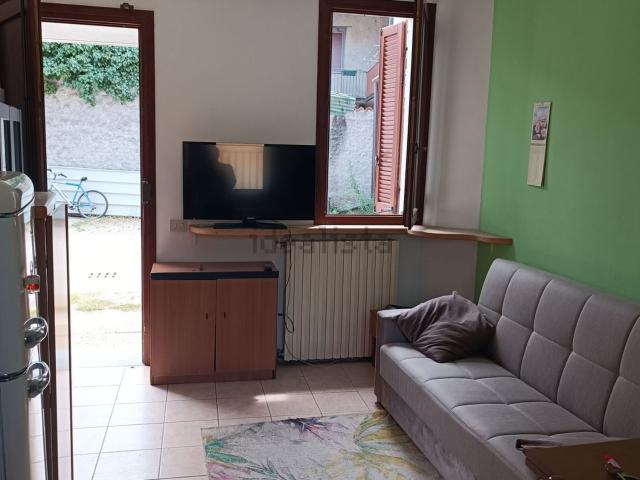 Appartamento in vendita a Ferno, Varese