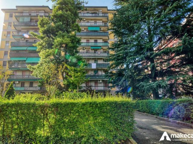Appartamento in vendita a Rovagnasco, Segrate