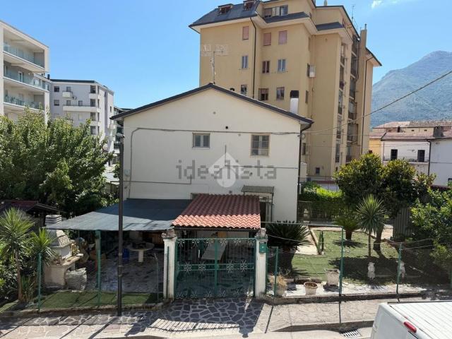 Appartamento in vendita a Venafro, Molise