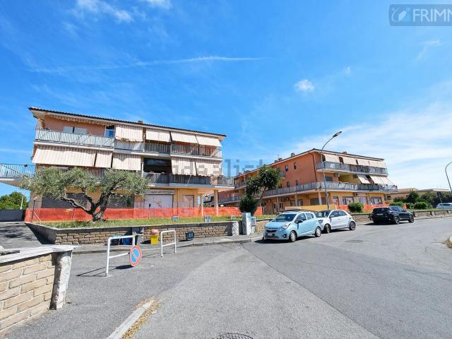 Appartamento in vendita a Poggio dell'Asino, Roma Capitale