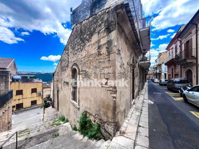 Appartamento in vendita a Ragusa Ibla, Ragusa