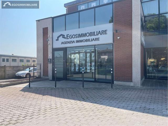 Attico in vendita a Desenzano Del Garda, Brescia