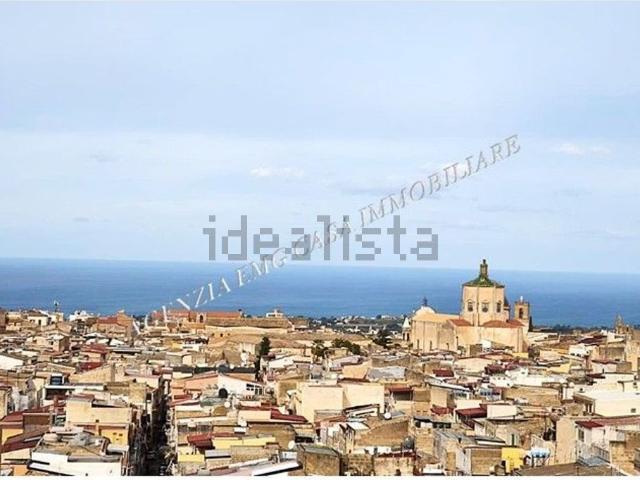 Attico in vendita a Alcamo, Sicilia