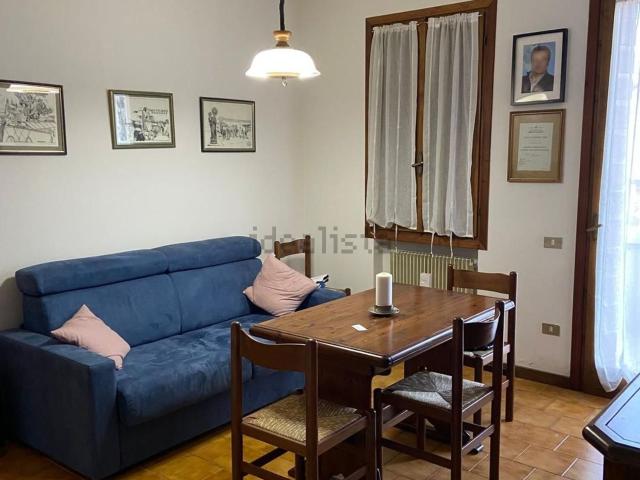 Appartamento in vendita a Crespano Del Grappa, Veneto