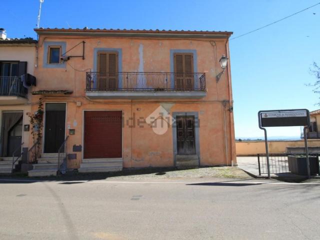 Appartamento in vendita a Cellere, Lazio