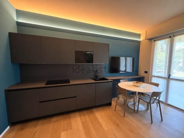Appartamento in vendita a Desenzano del Garda, Brescia